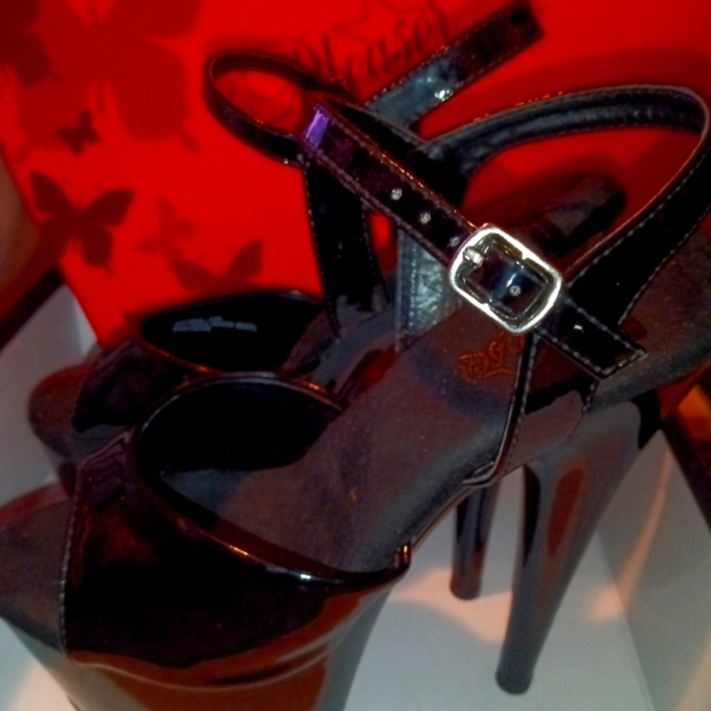 Pleaser 7" Stiletto Heel Ankle Strap Black